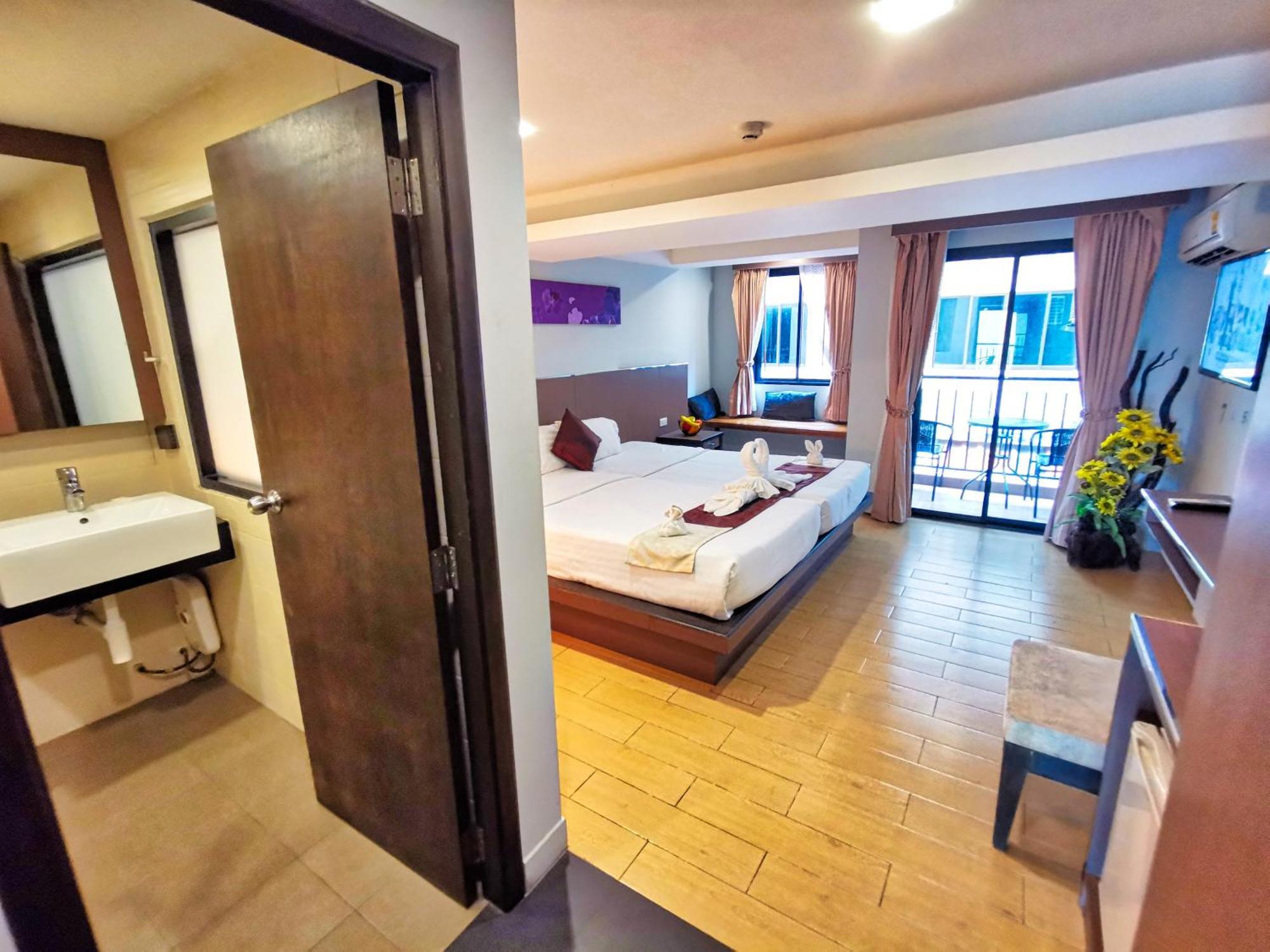 Scandia Beach Hotel Jomtien Beach Oda fotoğraf