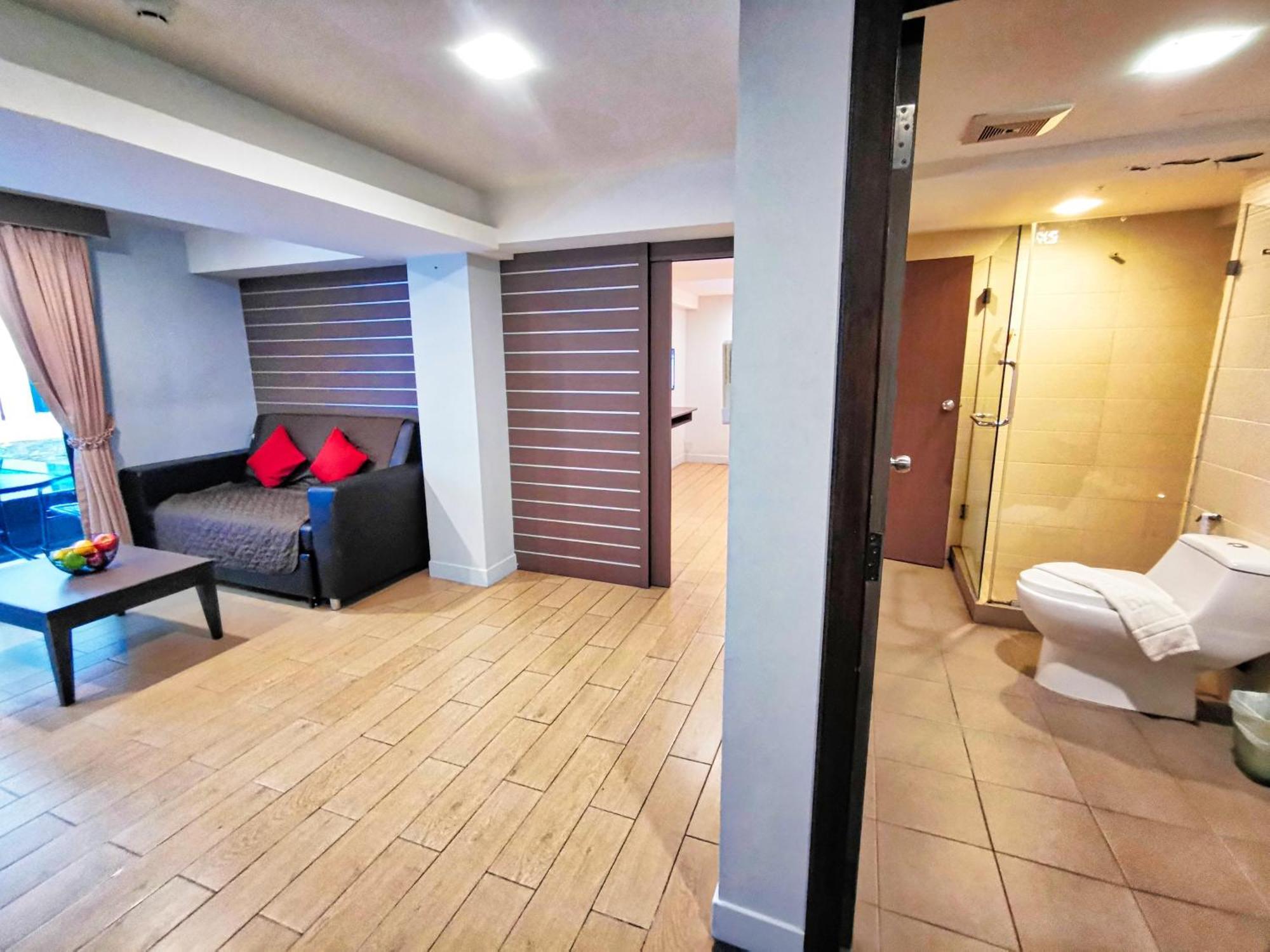 Scandia Beach Hotel Jomtien Beach Oda fotoğraf